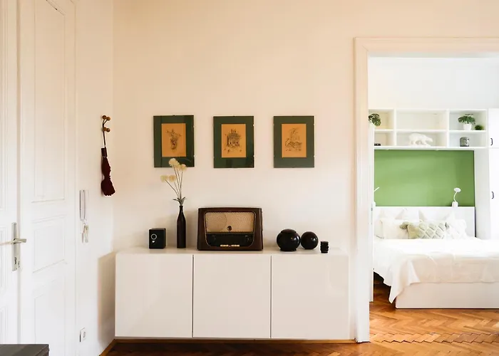 Historic Center Boutique 4 - Free Parking - Schlossberg View - By Casa Momo Apartamento Graz